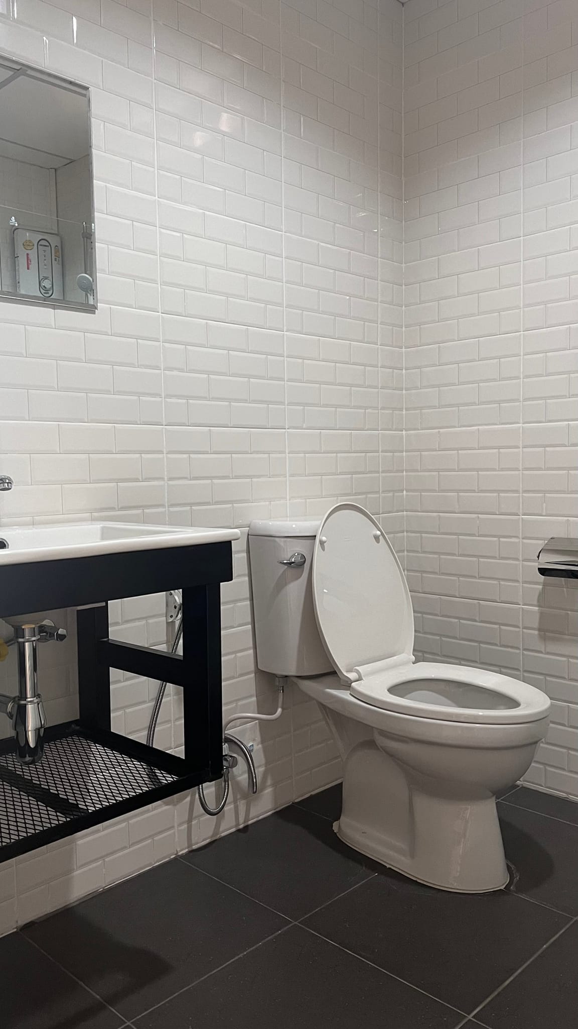 cubic9_bathroom2