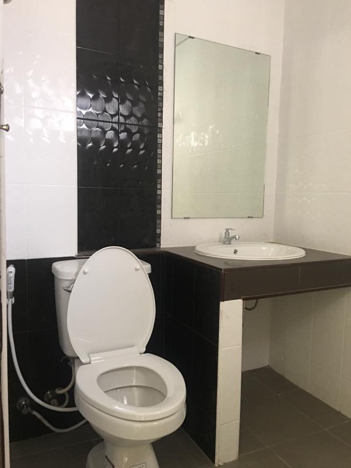 ทรัพย์สมบูรณ์_อพาร์ตเม้นต์_bathroom
