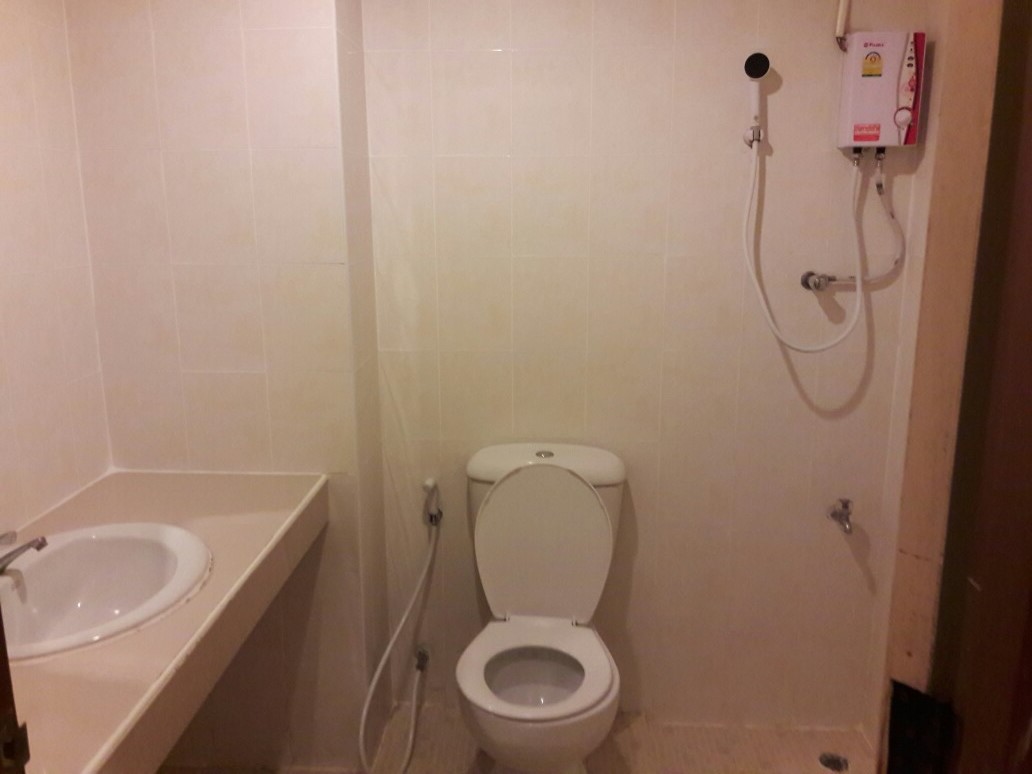 อรอนงค์แมนชัน_bathroom